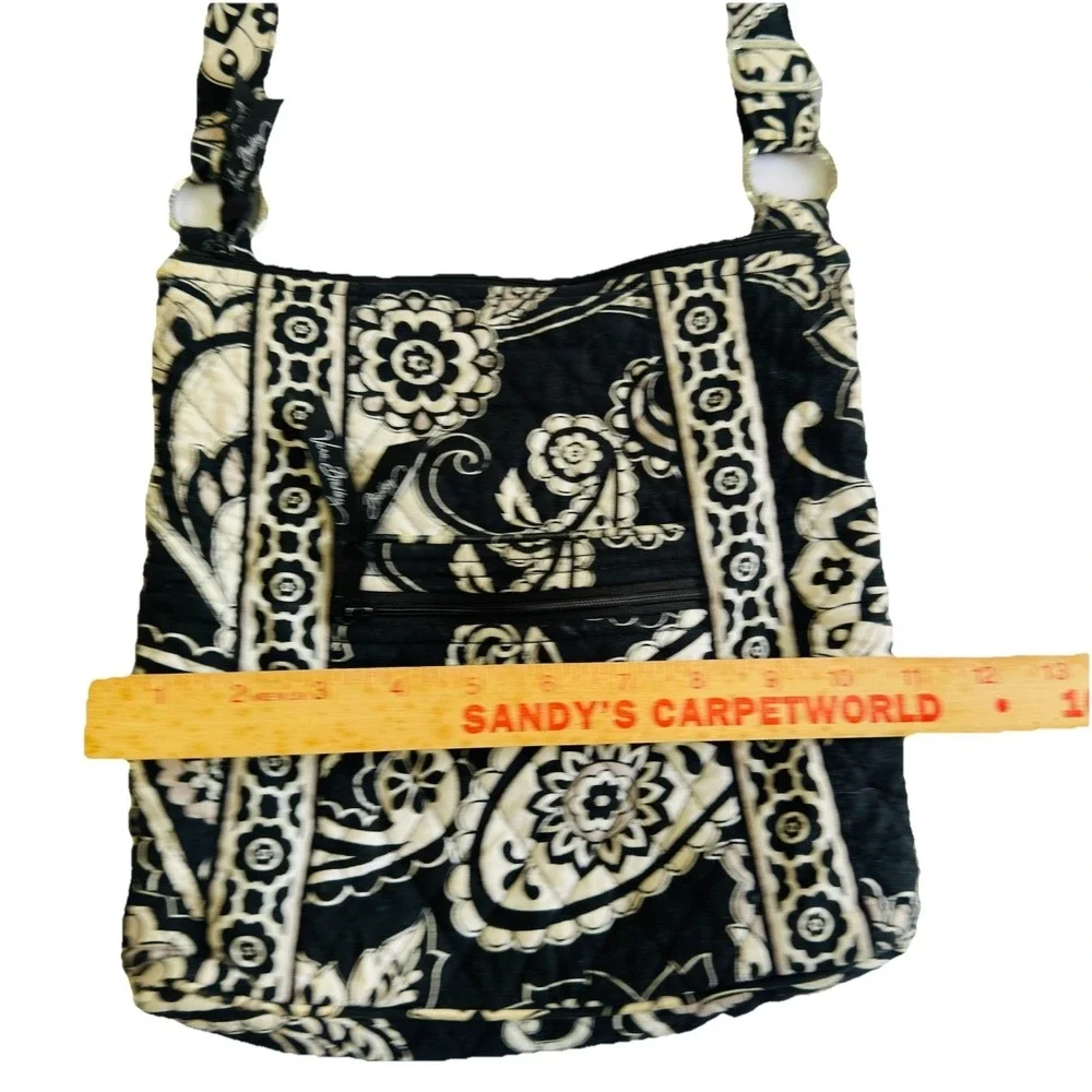 Vera‎ Bradley Hipster Crossbody Bag Medium Black White Night and Day Paisley